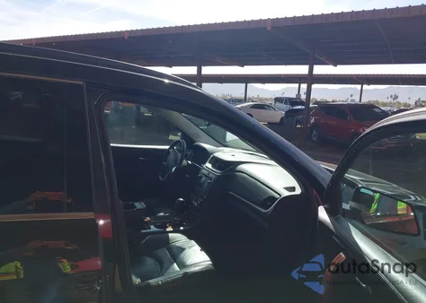 2014 Chevrolet Traverse Ltz z USA, uszkodzony, nr VIN 1GNKVJKD5EJ201790